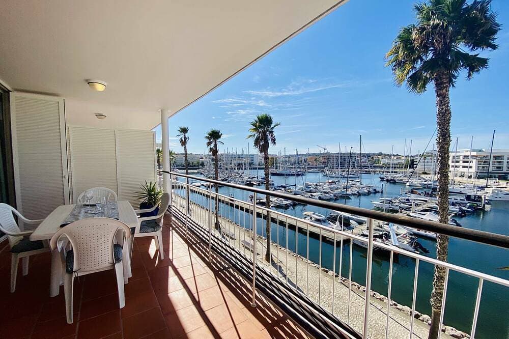 Foto 11 von 11: Exquisite 1-Zimmer-Wohnung in Lagos Marina mit Pool