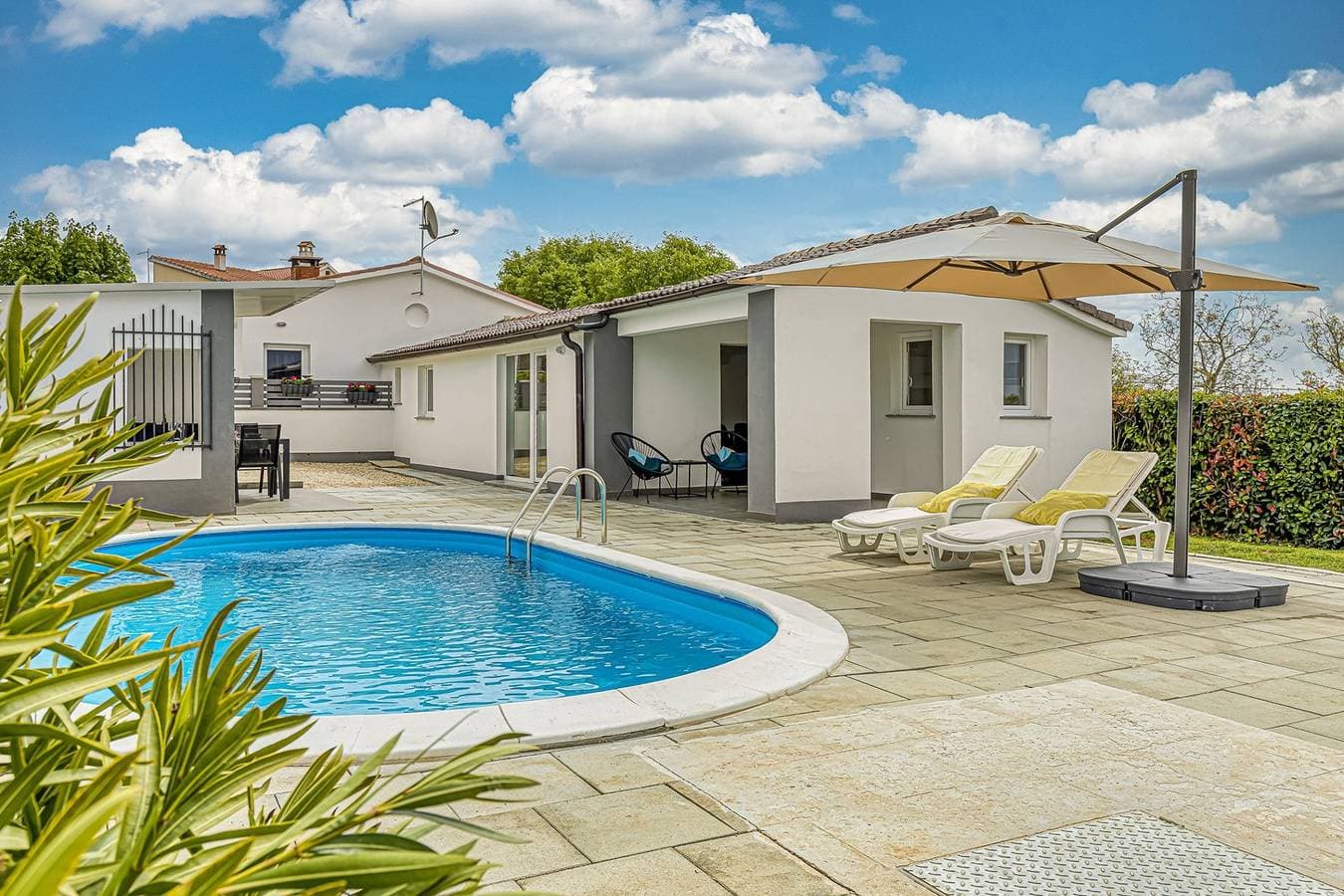 Ferienhaus Prenc mit privatem Pool 1