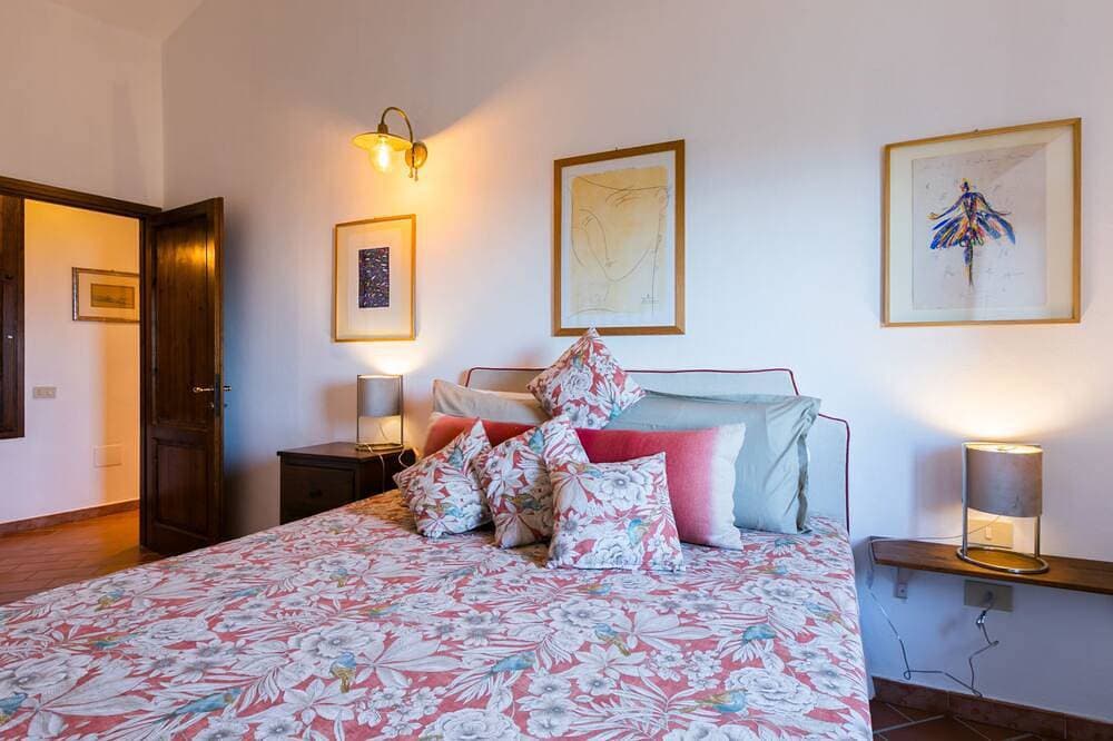 Foto 6 von 30: Trilocale Casa nel Castello