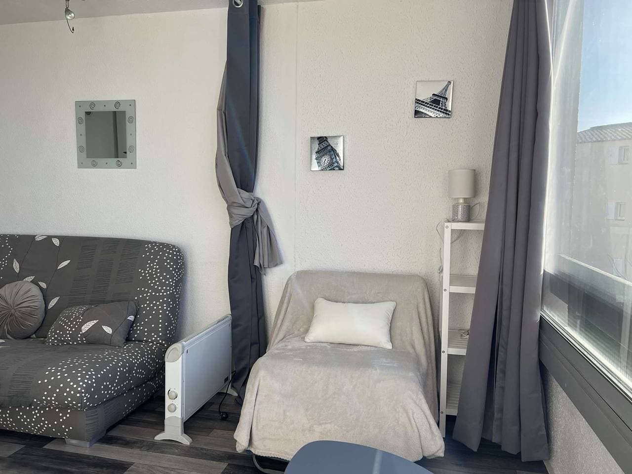 Foto 5 von 13: Studio für 4 - Pool, Parkplatz, Waschmaschine, In der Nähe von Geschäften