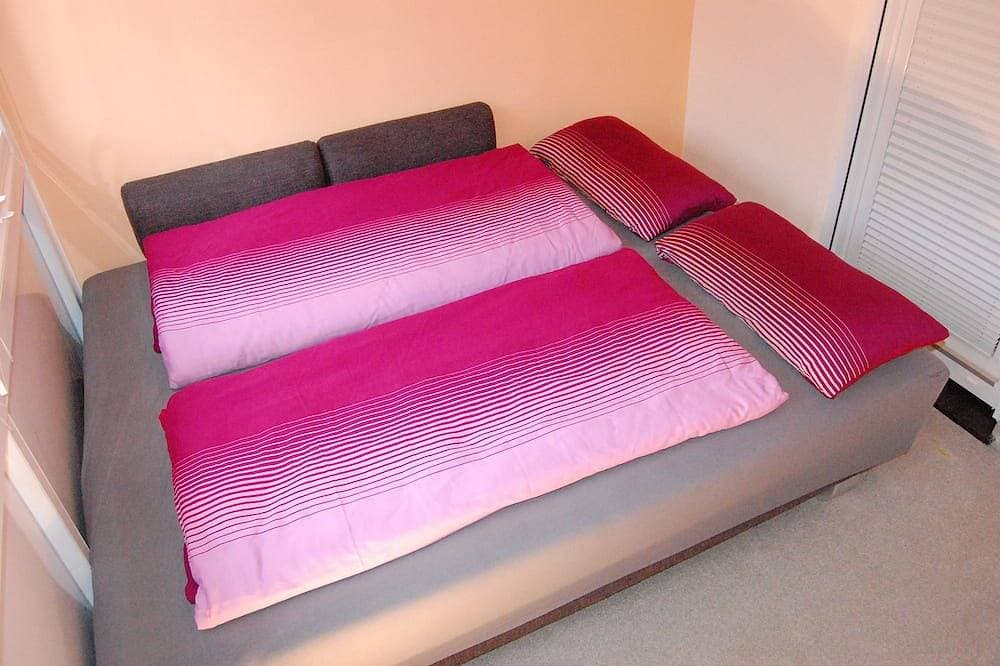 Foto 3 von 30: Exklusive, seenahe Ferienwohnung in einer Wohnanlage mit parkähnlichem Garten