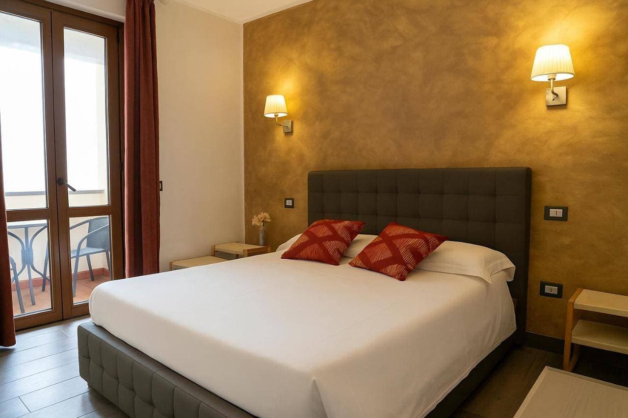 Foto 4 von 10: Double Room with Private Bathroom
