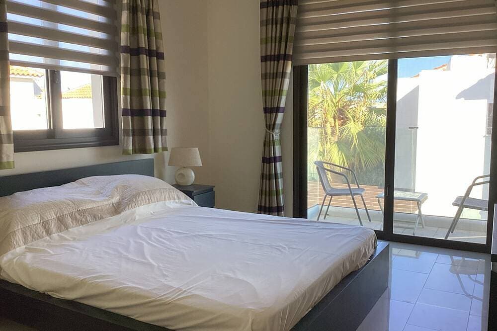 Foto 2 von 18: Nol Adre.    Eine Luxusvilla mit eigenem Pool und Meerblick