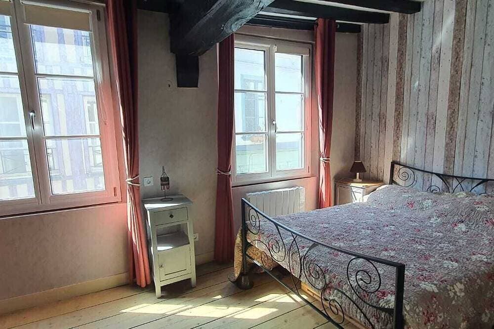 Foto 5 von 17: Typical, quiet house in the center of Honfleur