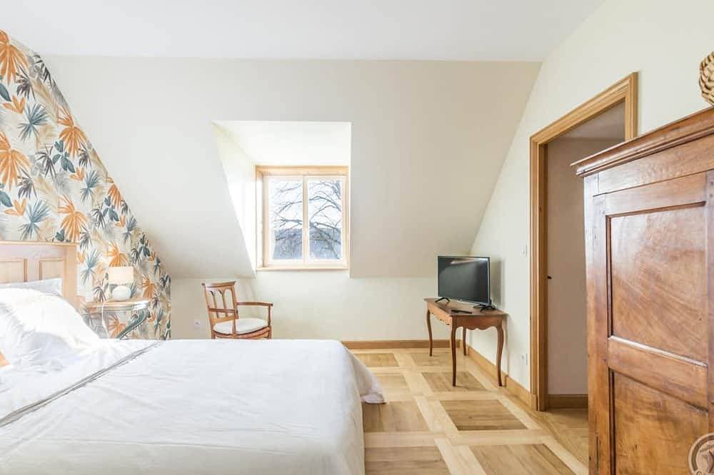 Foto 4 von 16: Charmantes Landhaus mit großem Grünbereich