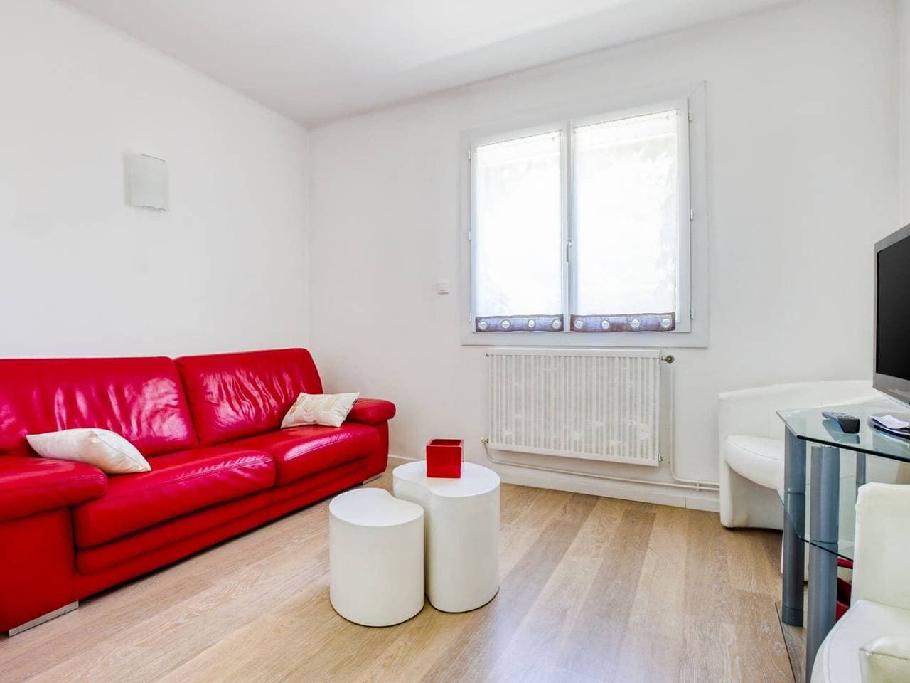 Foto 4 von 40: Ferienhaus in Barry-d'Islemade mit Pool
