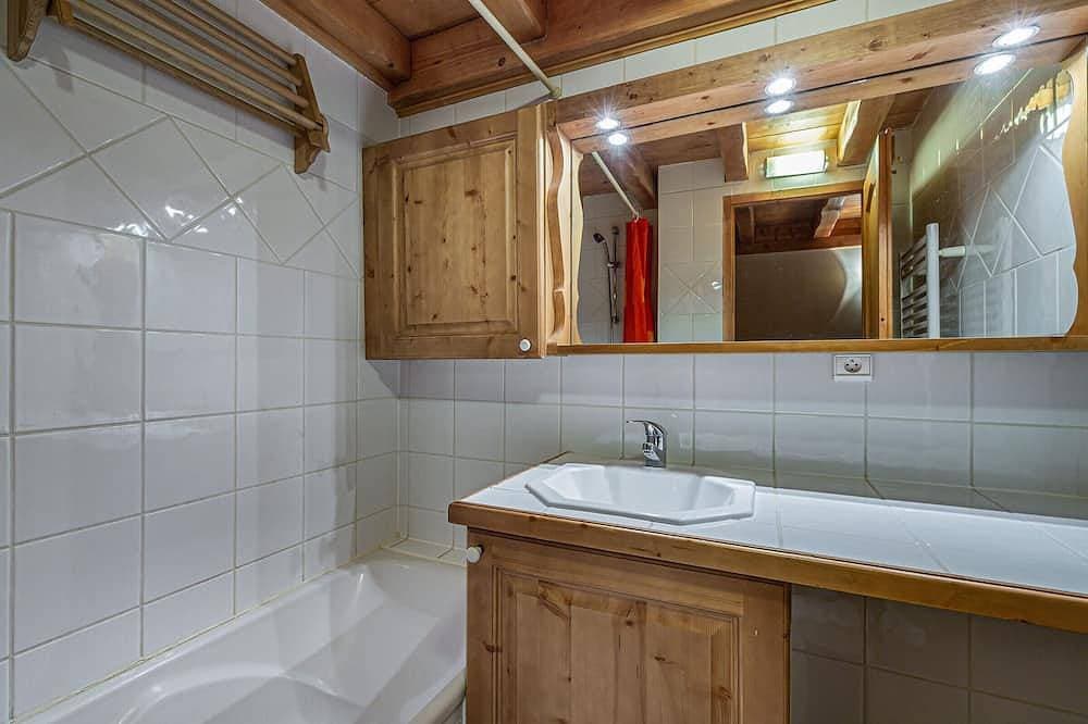 Foto 3 von 16: Helles 3-Zimmer-Duplex mit Kamin in Méribel