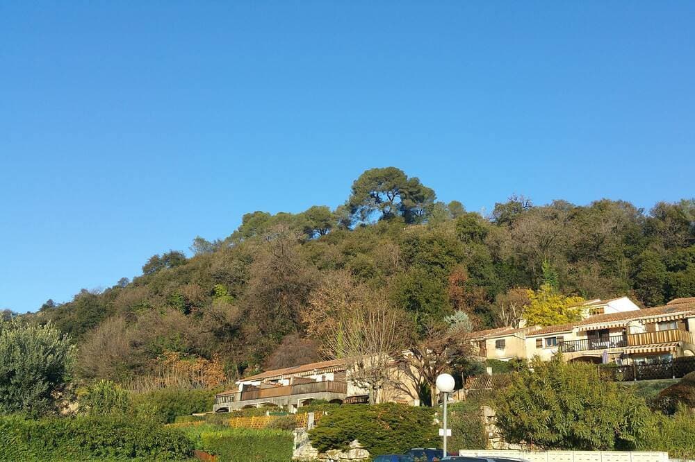 Foto 10 von 22: Residence Provençale Pool Parkplatz WIFI 2 km Meer Villeneuve Loubet 2 Zimmer