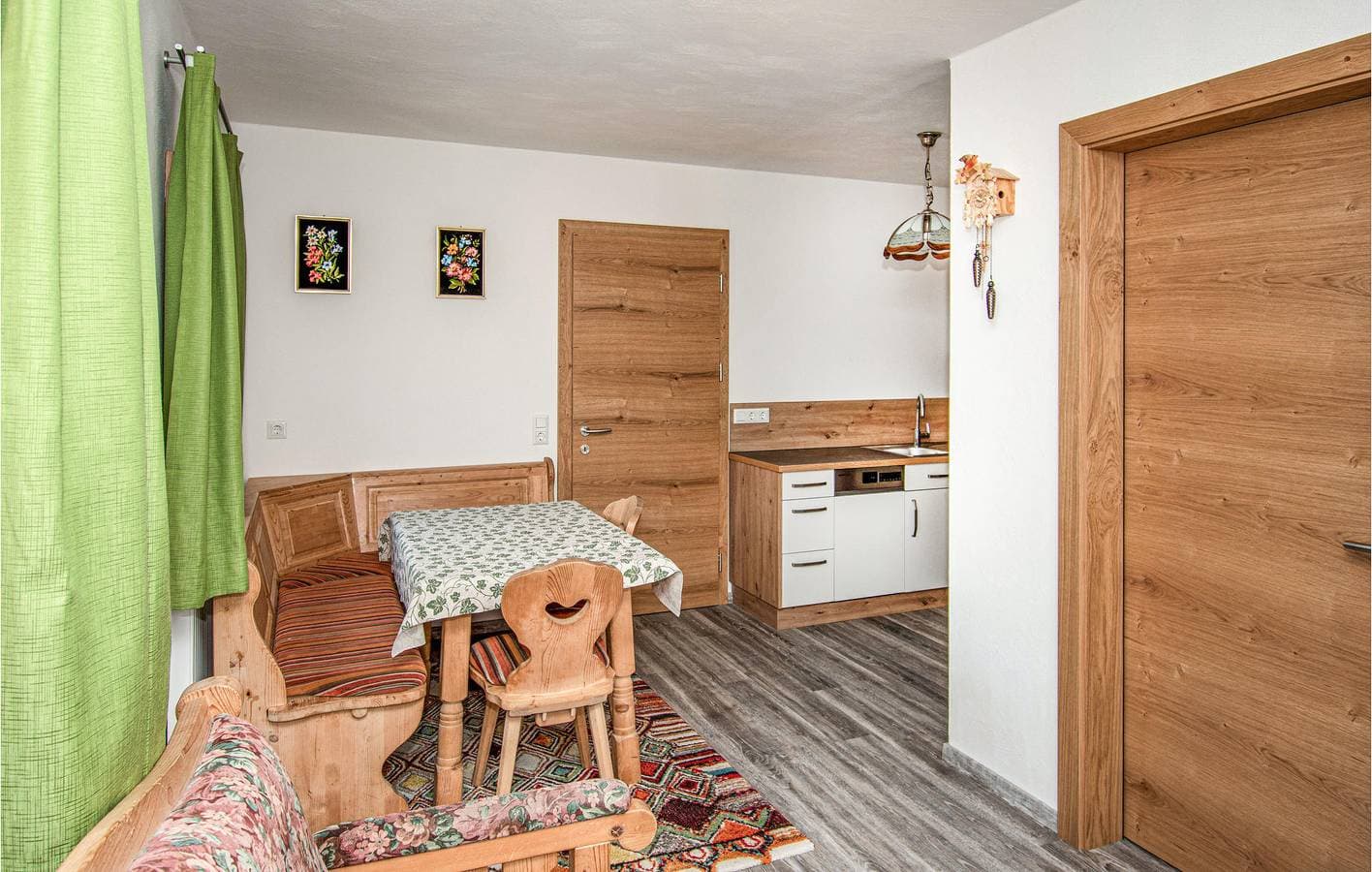 Foto 2 von 10: Gemütliche Ferienwohnung mit Bergblick, Küche und WLAN im Lesachtal