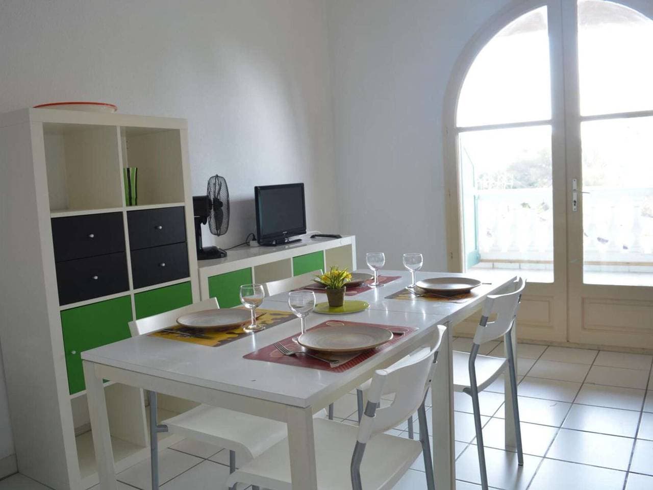 Foto 4 von 20: Ruhige Wohnung mit Terrasse in St Raphaël, strandnah