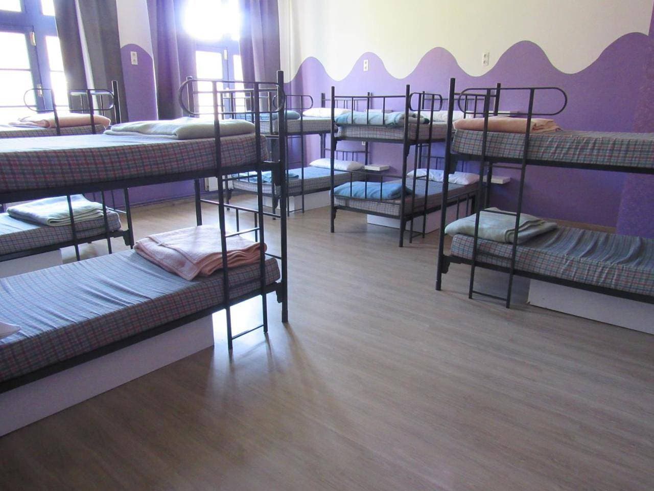Foto 6 von 11: Family Room with Private Bathroom