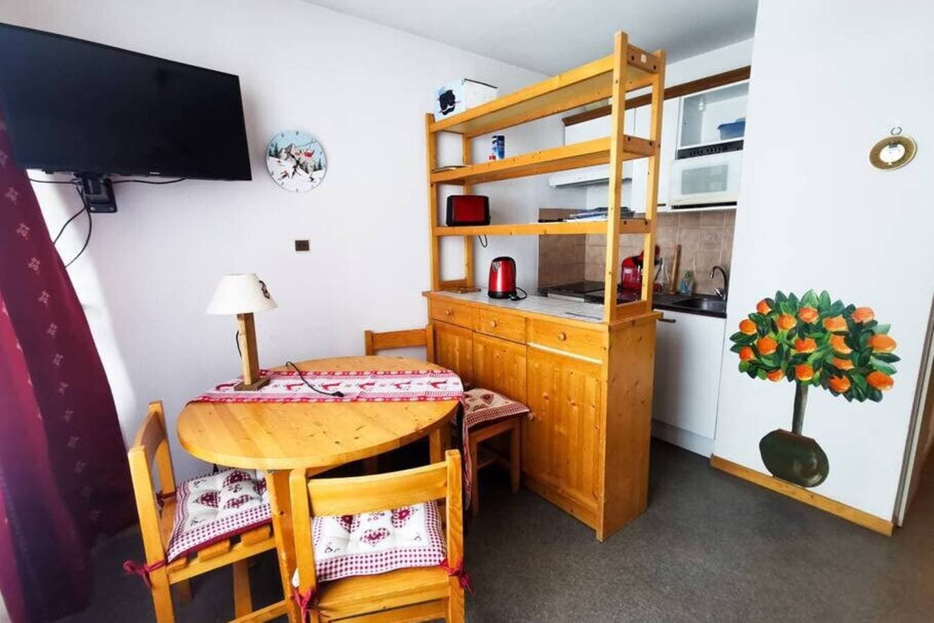 Foto 5 von 18: Ferienwohnung für 4 Personen mit Pool
