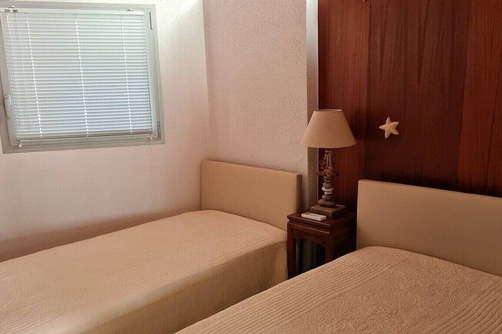 Foto 2 von 28: T2 am Wasser, Klimaanlage, Wi-Fi, Parkplatz, Pool, direktem Zugang zum Strand