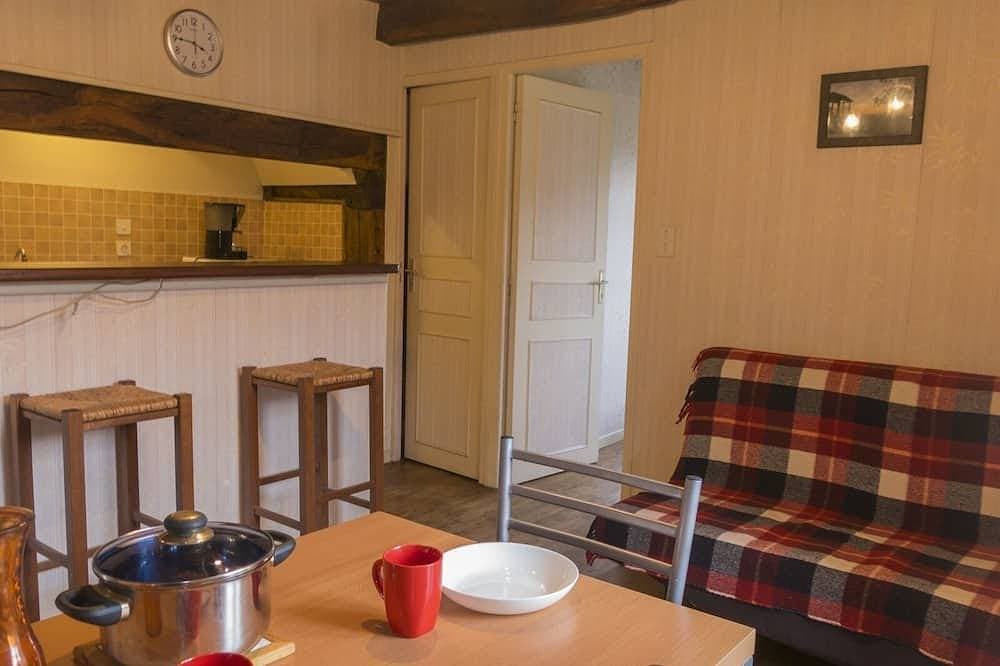 Foto 6 von 9: Maisonette in Corrèze | Wifi, TV, Terrasse und Grill, private Grünflächen