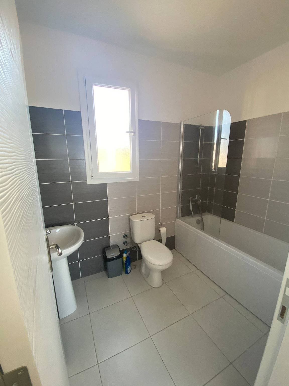 Foto 7 von 16: Atemberaubende Villa mit 3 Schlafzimmern und Meerblick in Bahceli, Zypern