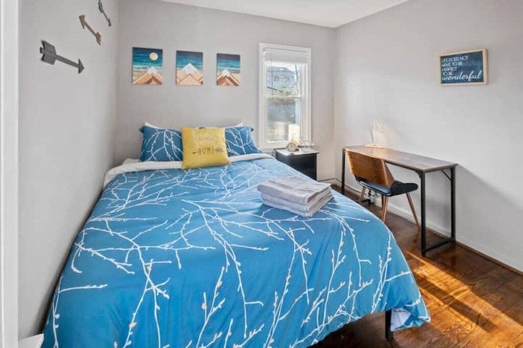 Foto 3 von 23: 2Bdr Near Ferndale | A Cozy Stay in the Heart of Metro Detroit