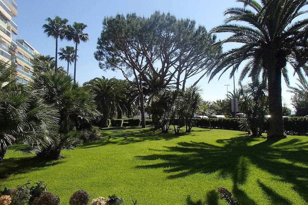 Foto 11 von 30: 1-minute walk to the beach, superb sea view, private parking, terrace.