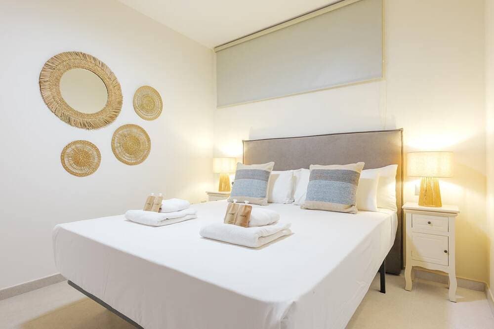 Foto 4 von 26: Oceanview Apartment with Balcony
