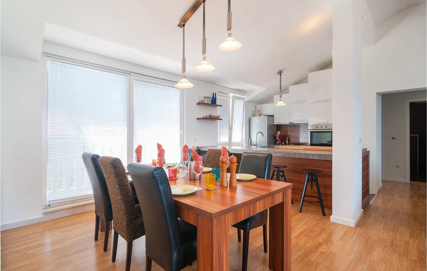 Foto 5 von 27: Gemütliche 190 m² große Wohnung mit WLAN, Klimaanlage und Terrasse – 400 m vom Strand entfernt