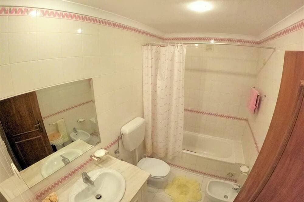 Foto 10 von 29: Algarve, T2 apartment w/sea view, near Faro
