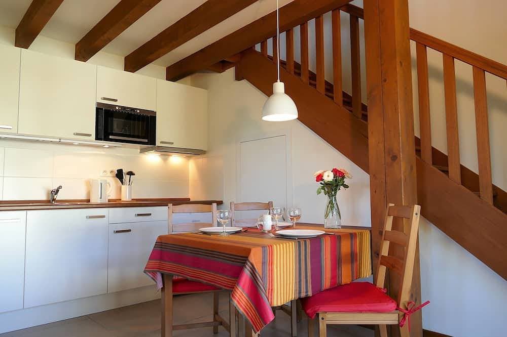 BaskoParadis I ÖkoFeWo I Bett 160 I Terrasse I Panoramablick I Garten I Esel 1