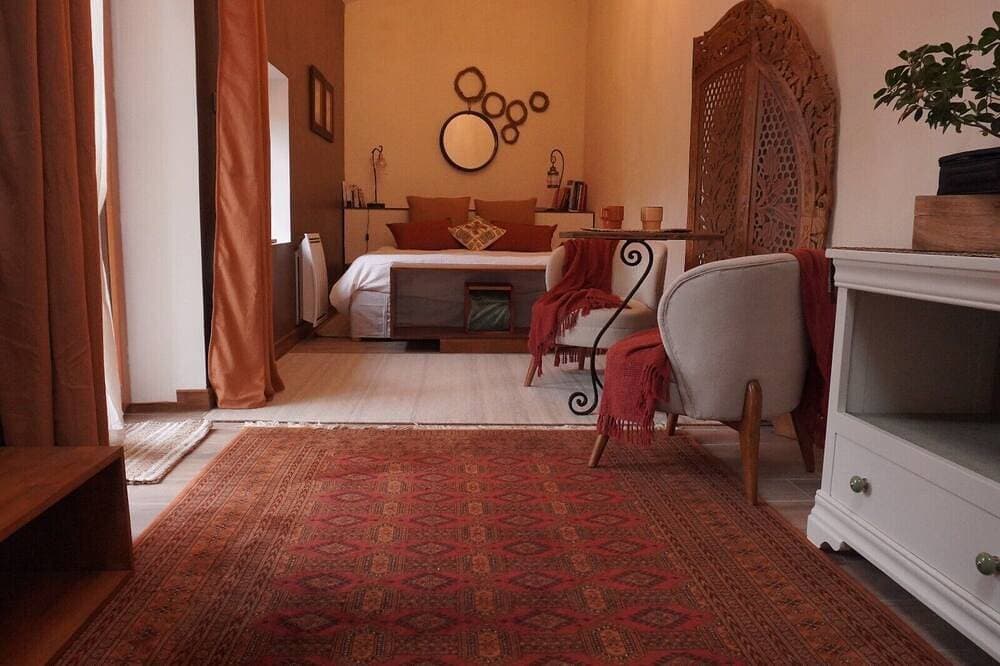 Bulle de campagne: Gästezimmer mit gemeinsamem Garten 1