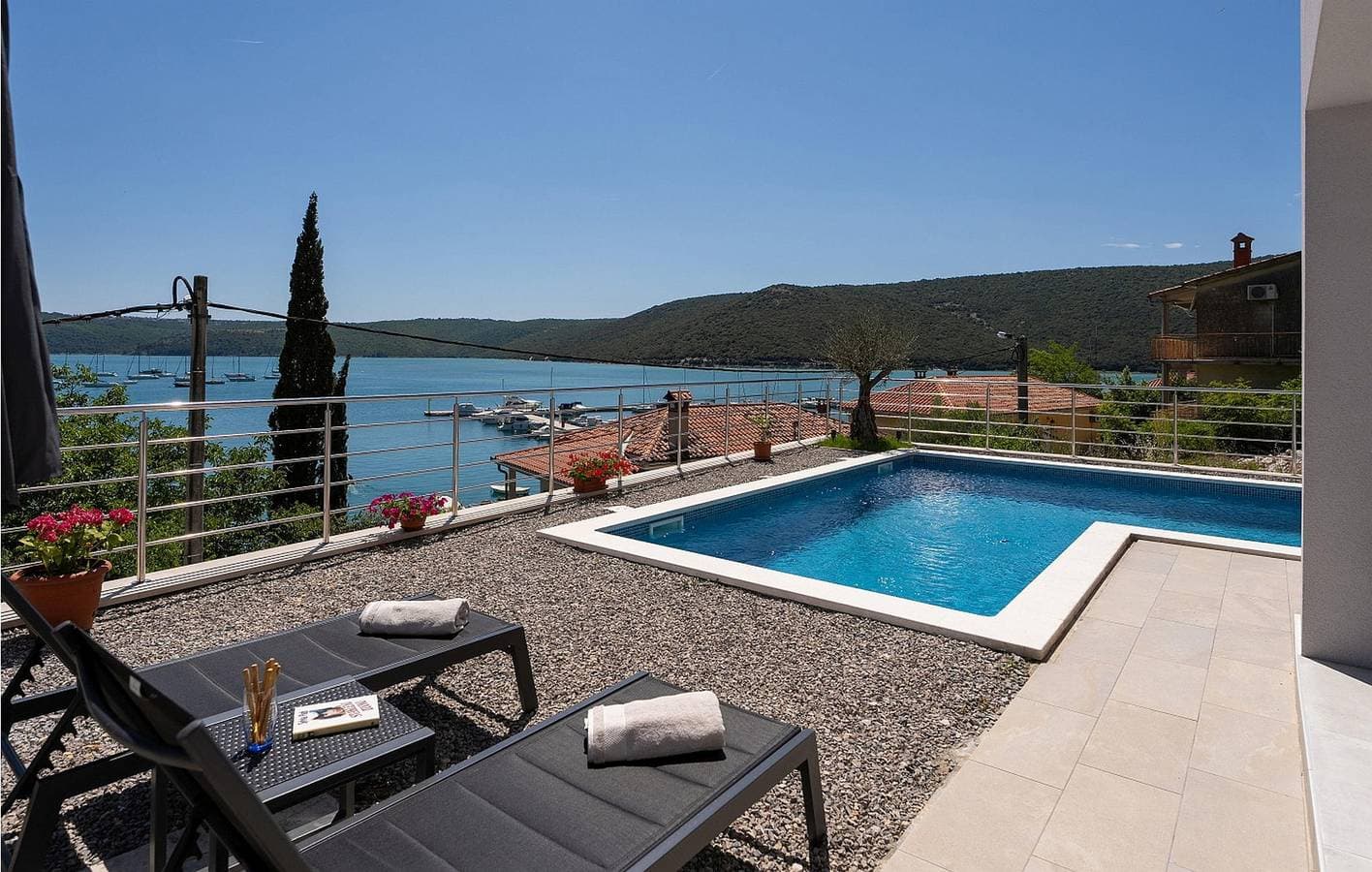 Foto 9 von 50: Apartment am Meer mit Terrasse, WLAN und Parkplatz – nur wenige Schritte von der Küste und dem Stadtzentrum entfernt