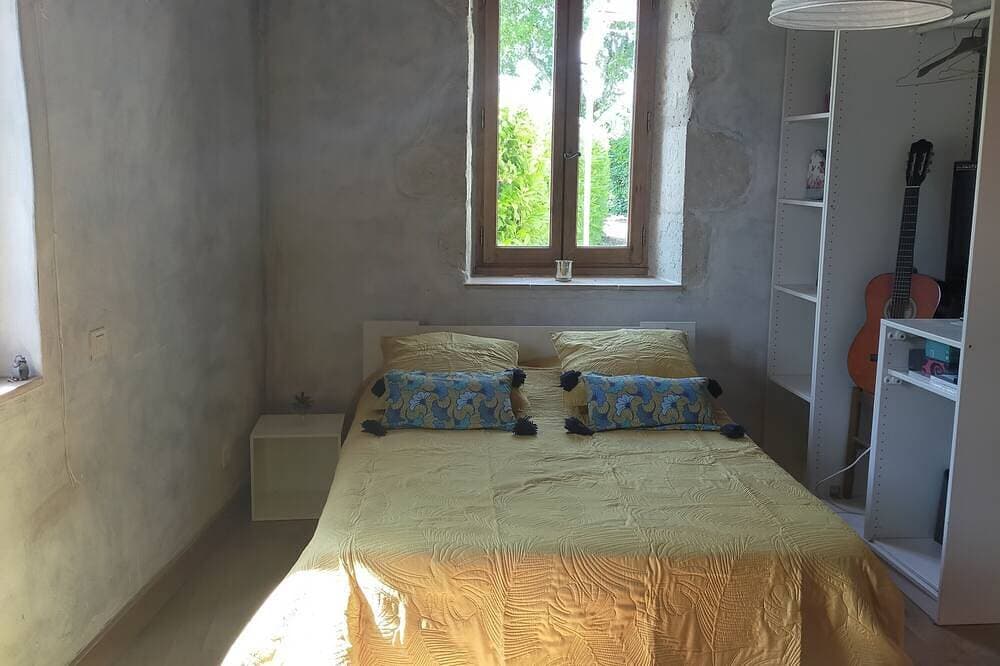 Foto 2 von 18: Renovated country house large intimate fenced park private swimming pool jacuzzi