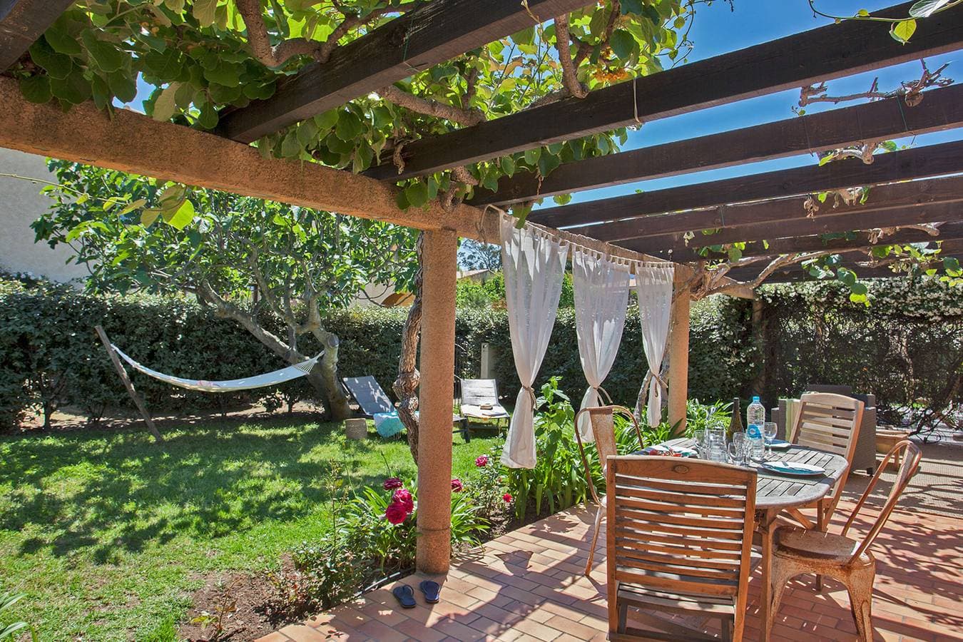 Foto 3 von 21: Villa für 4 Personen mit Pool