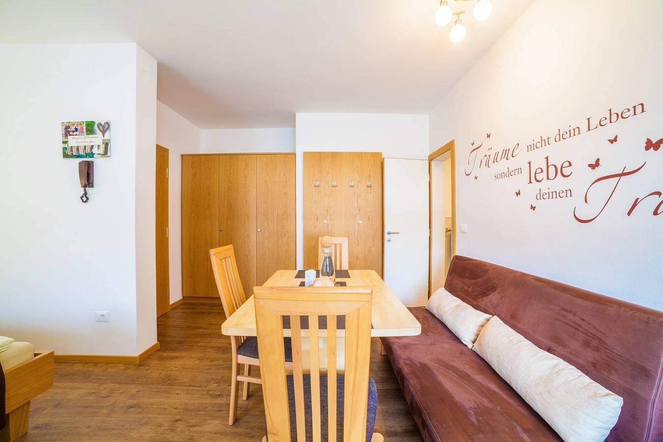 Foto 4 von 24: Ferienwohnung "Schnitzer - Holunder" mit Bergblick, WLAN, Balkon & Garten