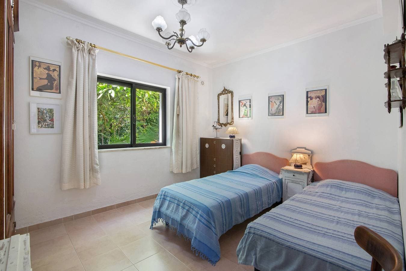 Foto 13 von 35: Villa 'La Ribeyre' mit Meerblick, privatem Pool und WLAN