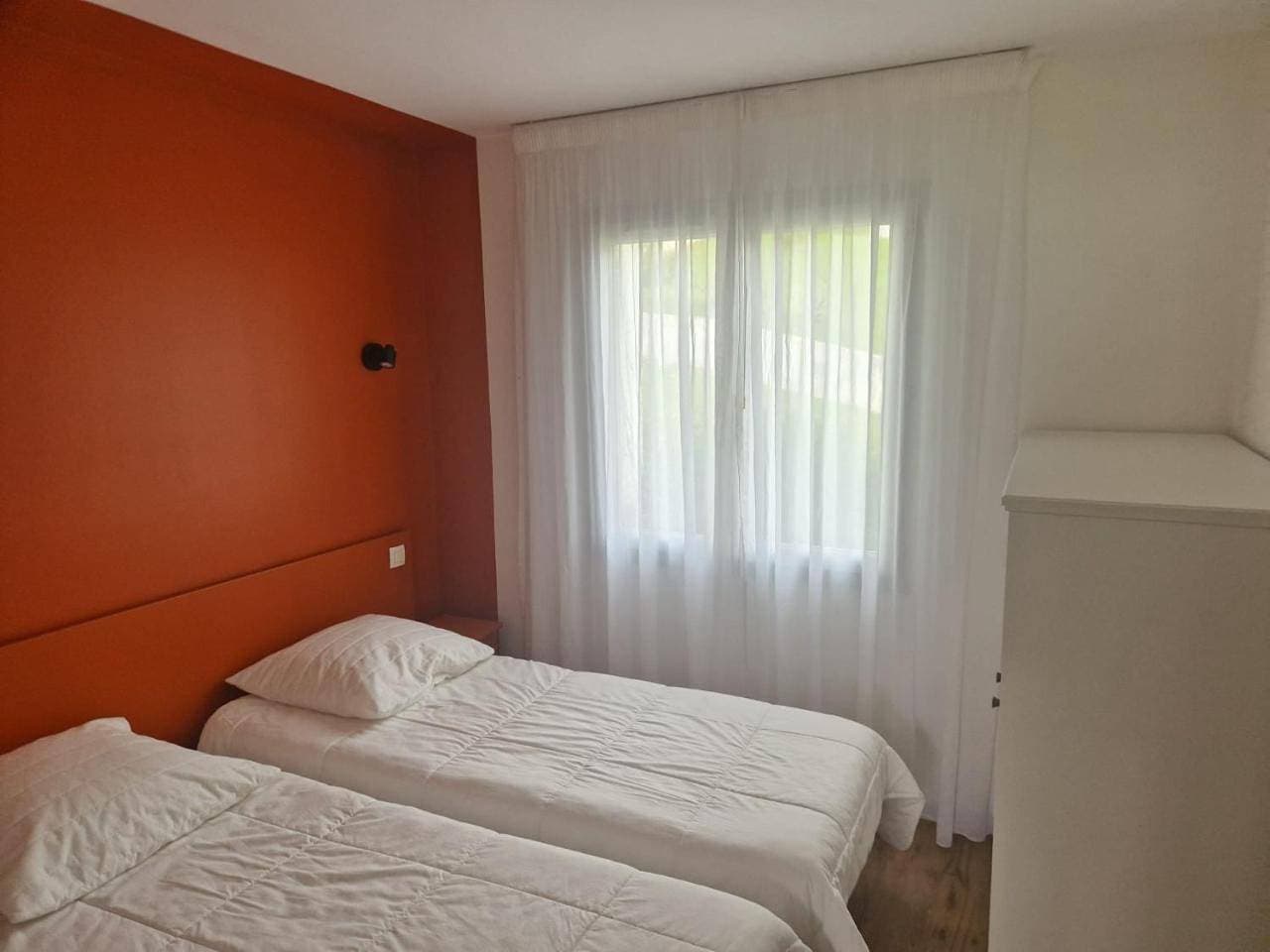 Foto 9 von 16: Two-Bedroom Apartment