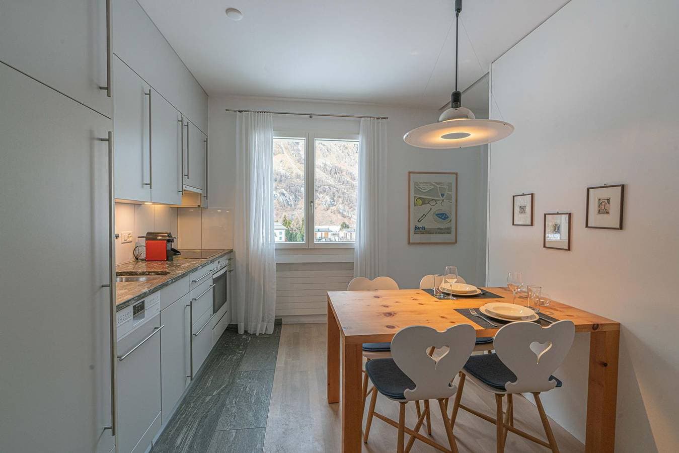 Foto 5 von 12: Residenza Alpenrose 24 – Helle Wohnung mit Seesicht & Top Lage