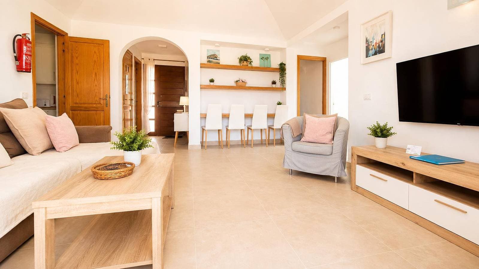 Foto 4 von 38: Villa für 6 Personen mit Balkon