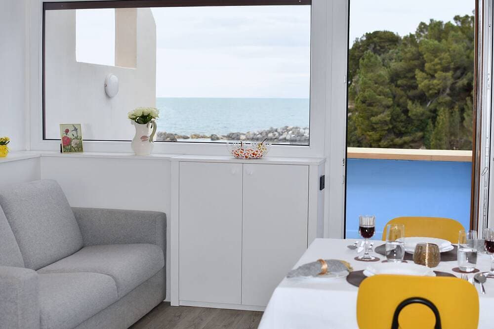 Foto 7 von 14: Renovierte Strandwohnung mit direktem Meerzugang, in Ferienanlage mit Pool