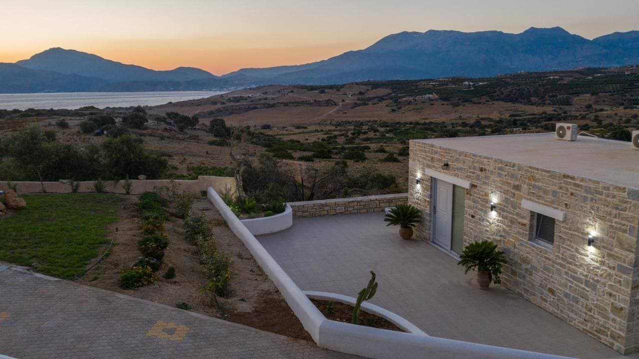 Irene Komos Independent House 1