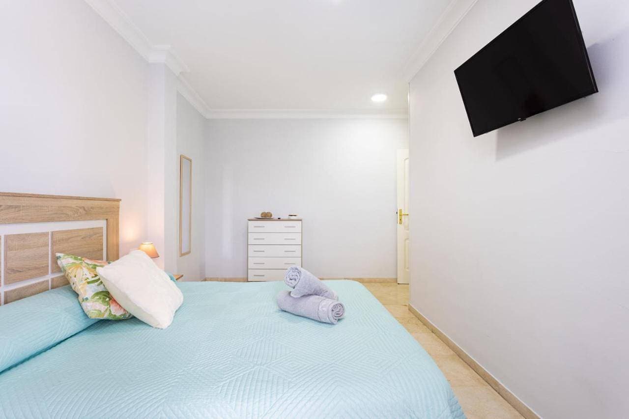 Foto 12 von 26: Two-Bedroom Apartment with Terrace and Sea View