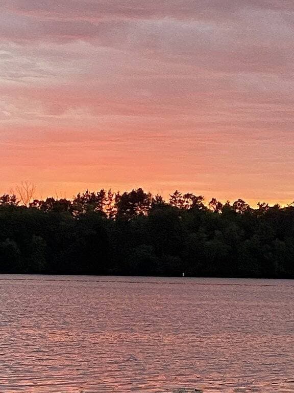 Foto 8 von 28: Beautiful new year round Lake home on Long Lake in Kettle Moraine State forest