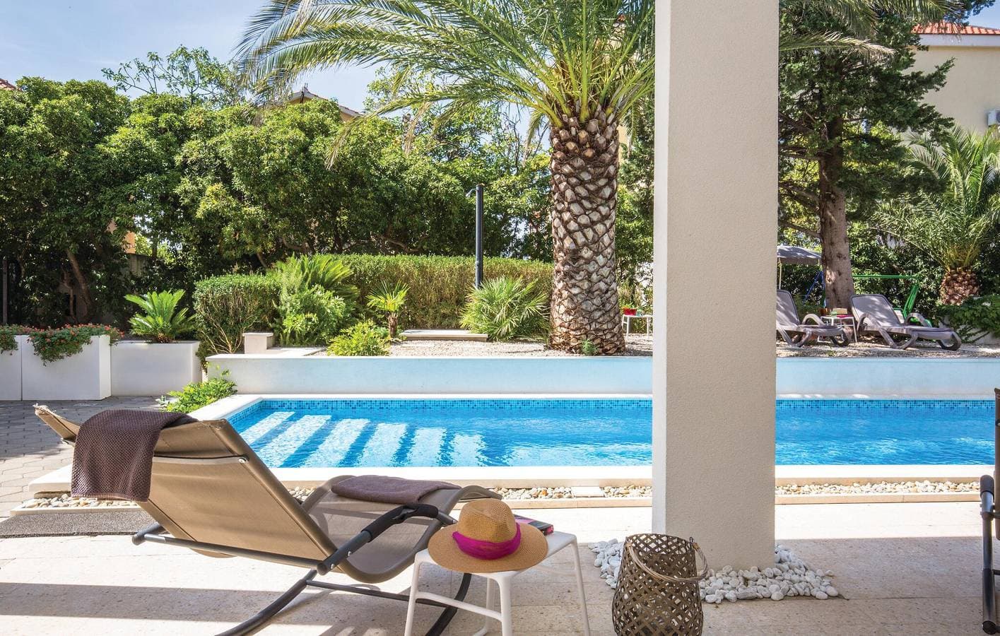 Foto 10 von 31: Gemütliche Ferienwohnung in Makarska mit Pool, Terrasse und WLAN – 400 m bis zur Küste