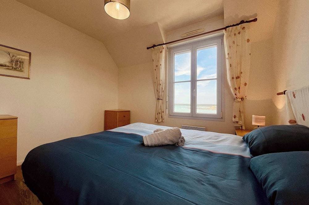 Foto 4 von 30: Les pieds dans l eau Home - Waterfront Stay