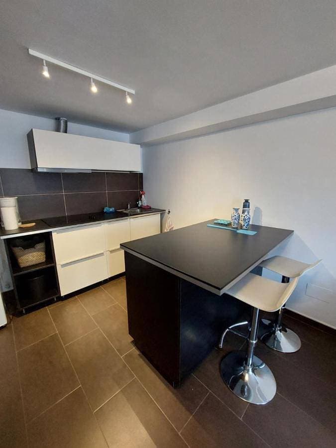 Foto 3 von 15: One-Bedroom Apartment