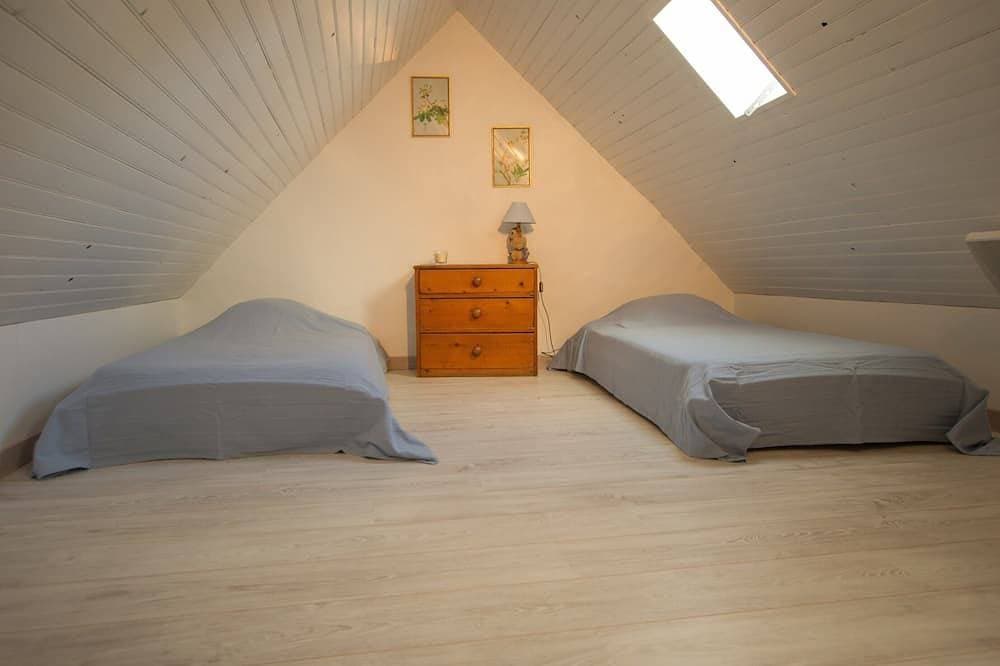 Foto 5 von 30: Steinhaus in der Nähe von Strand zwischen Crozon  Camaret ruhig und komfortabel