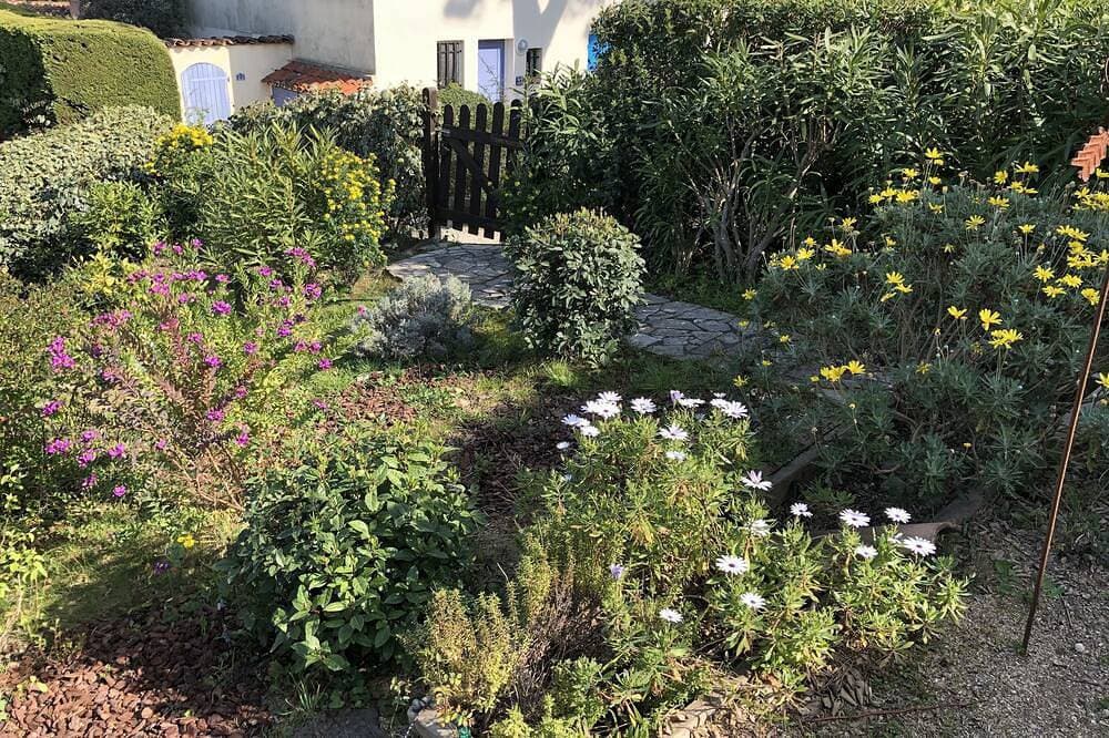 Foto 9 von 30: Traumblick Terrasse, Pools, Tennis, Parkpl, AirCon, 2 Wc, Top-WLAN (workation)