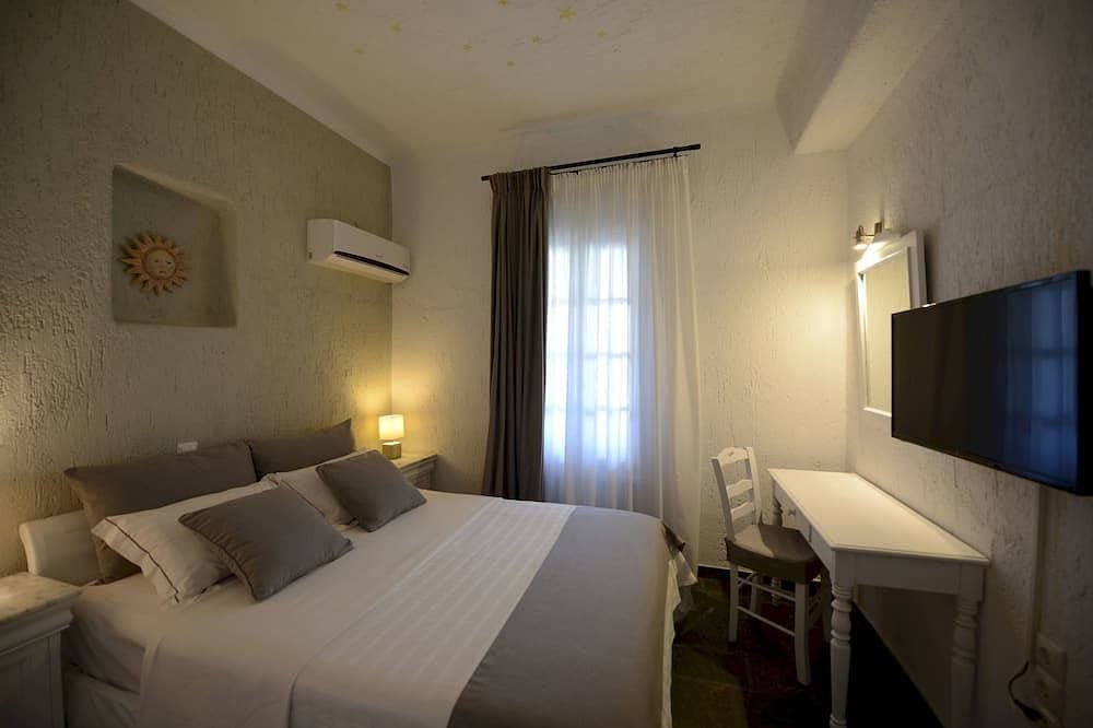 Foto 2 von 17: Luxury apartment Fokos/lounge area, sea view