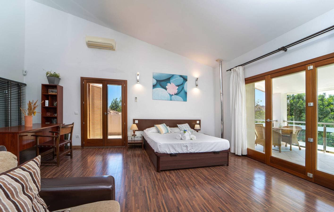 Foto 10 von 34: Gemütliche 1-Zimmer-Wohnung mit Pool und Küche in der Nähe von Platja de Sant Joan