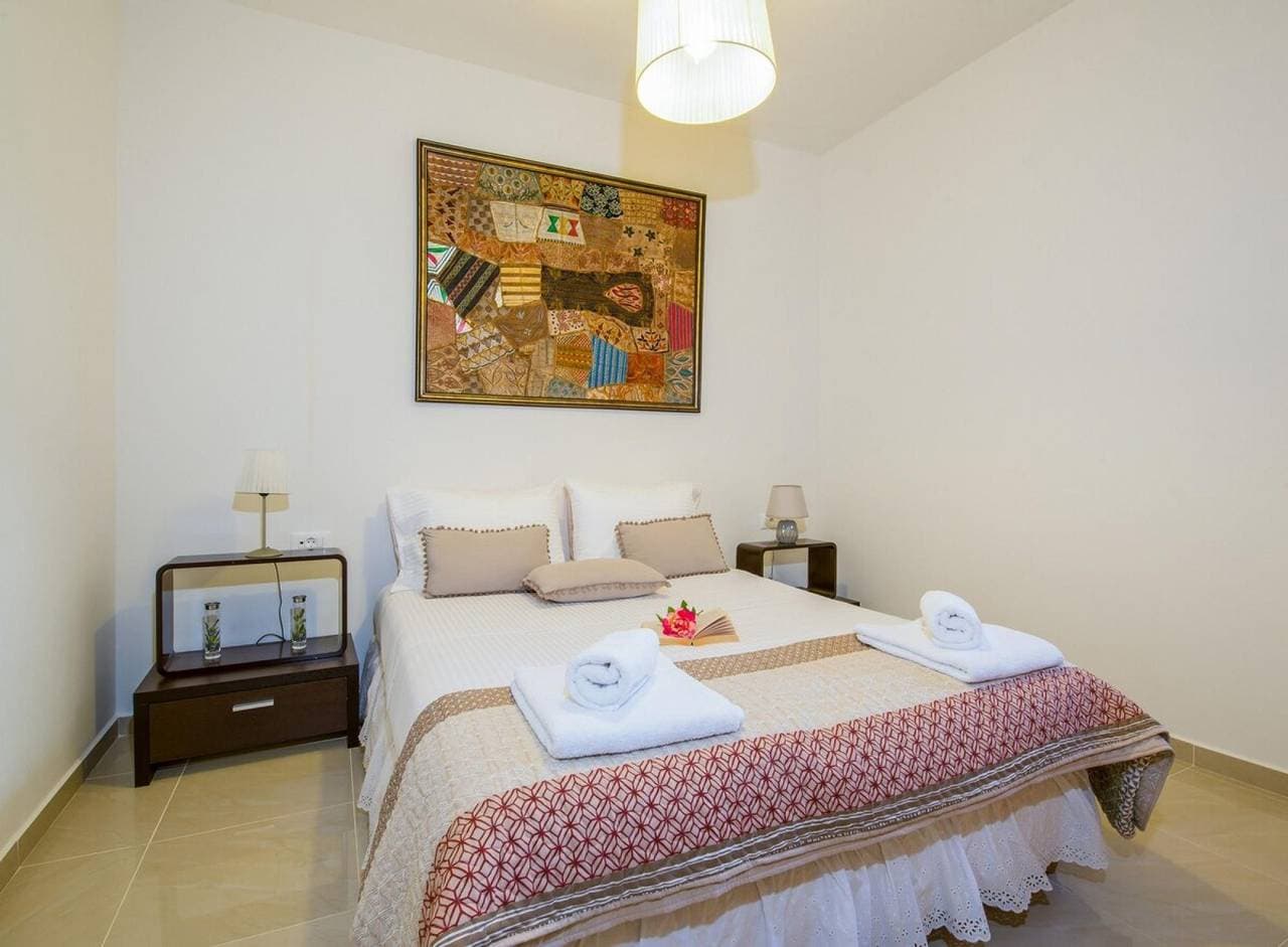Foto 10 von 39: Villa für 8 Personen mit Garten