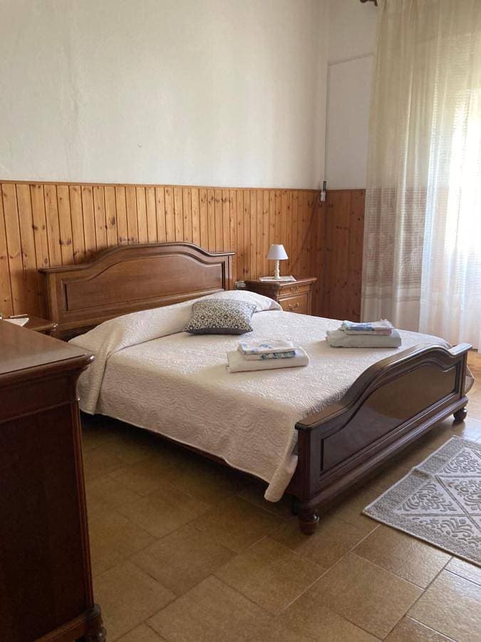 Foto 5 von 6: Three-Bedroom House