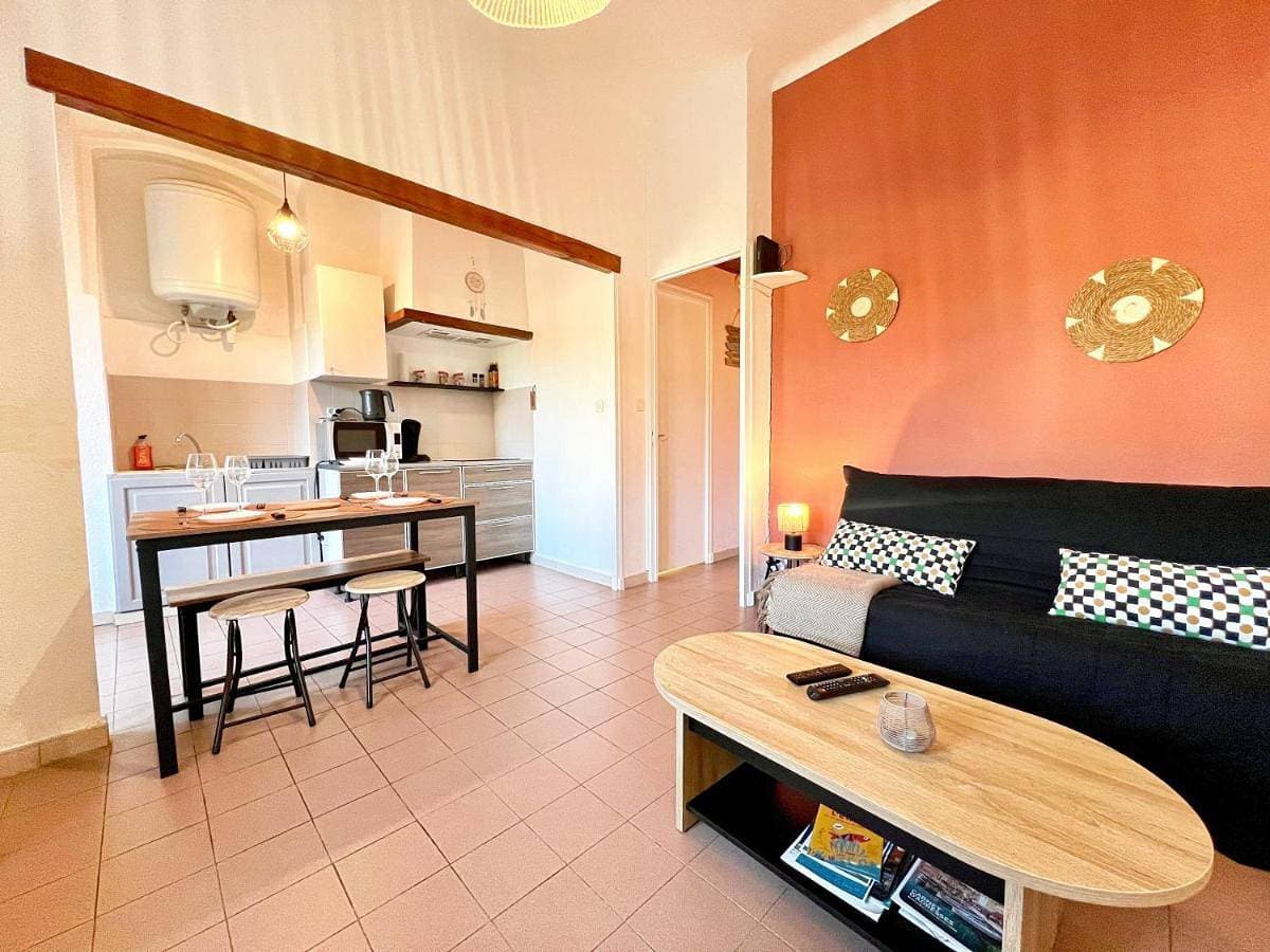 Foto 4 von 53: One-Bedroom Apartment