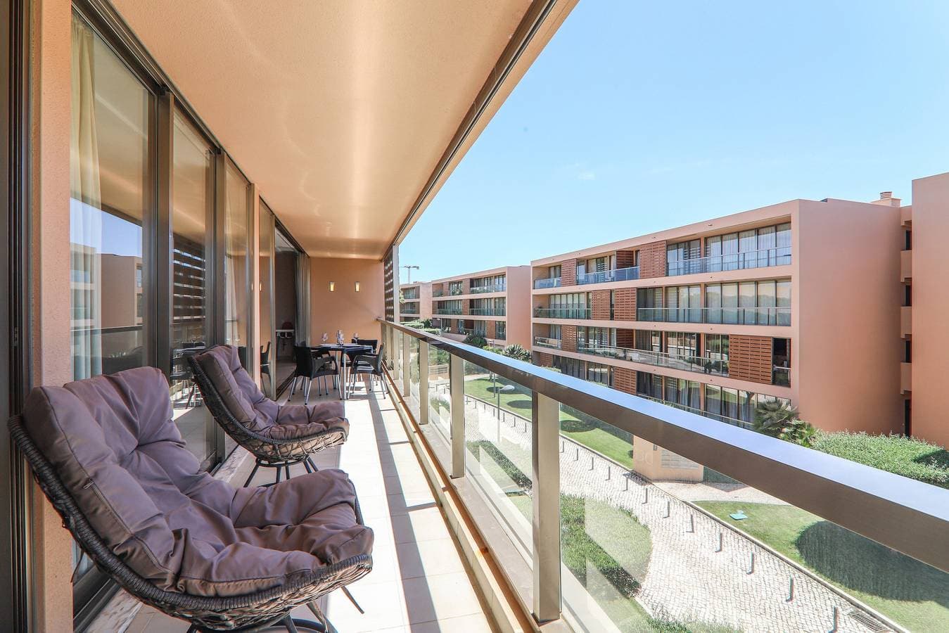 Foto 5 von 26: Apartment Salgados 12C mit Pool, WLAN, Klimaanlage, Balkon und Garten