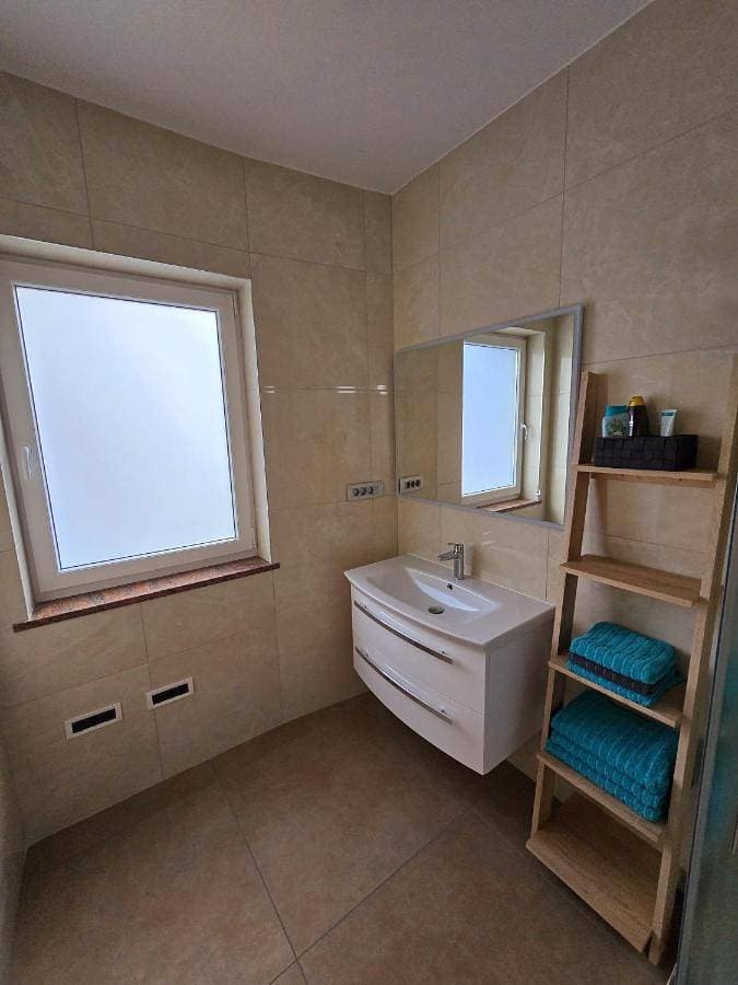 Foto 5 von 11: Standard Triple Room